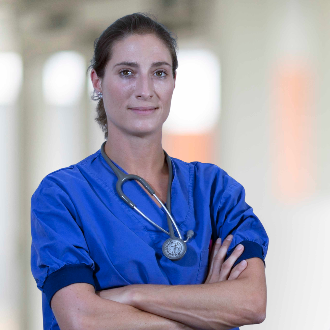 Dr. van den Eynde met achtergrond